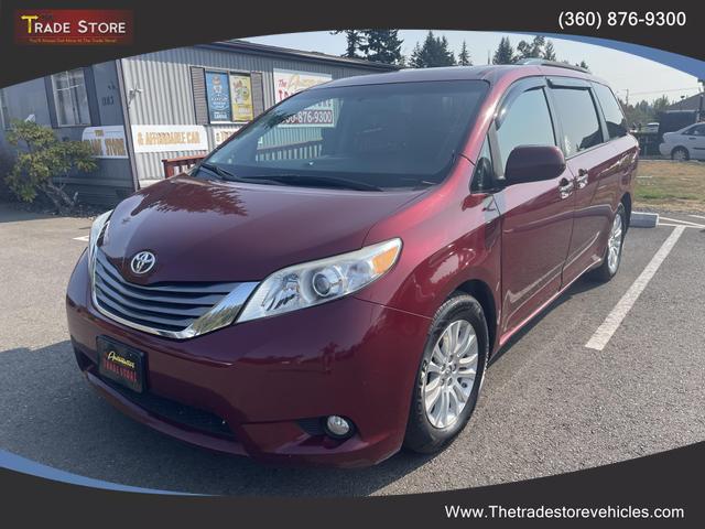 photo of 2016 Toyota Sienna Red
