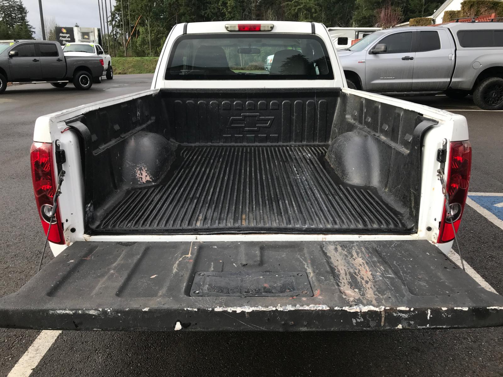 2007 White /Gray Chevrolet Colorado LS Ext. Cab 2WD (1GCCS19E278) with an 3.7L L5 DOHC 20V engine, Automatic transmission, located at 1283 SE Sedgwick Road, Port Orchard, WA, 98366, (360) 876-9300, 47.505535, -122.635643 - Awesome local "Trade-In" with meticulous service records! 2007 Chevrolet Colorado LS Ex-Cab truck with an automatic transmission. Featuring ABS brakes, A-C, Cruise, Tilt, AM-FM-MP3, Bed-Liner and more. Great truck for commuting, working around the house or possibly for that first time buyer? We of - Photo #11