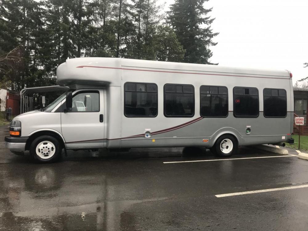 2012 Gray /Gray Chevrolet Express Commercial Cutaway G4500 (1GB6G5BL1C1) with an 6.0L V8 OHV 32V TURBO DIESEL engine, 6-Speed Automatic transmission, located at 1283 SE Sedgwick Road, Port Orchard, WA, 98366, (360) 876-9300, 47.505535, -122.635643 - Photo #2