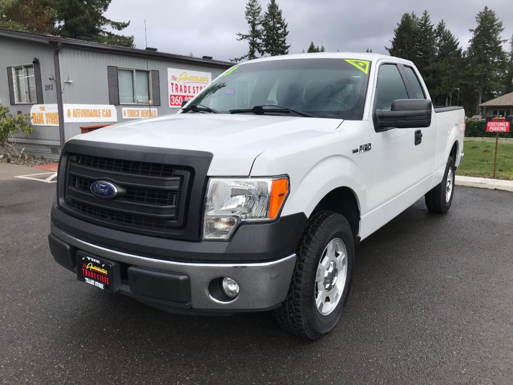 2013 White /Gray Ford F-150 XLT SuperCab 8-ft. Bed 2WD ( 1FTEX1CM8D) with an 3.7L V6 DOHC 24V engine, 6-Speed Automatic transmission, located at 1283 SE Sedgwick Road, Port Orchard, WA, 98366, (360) 876-9300, 47.505535, -122.635643 - Come check out this great family or work truck! Featuring the 3.7-liter V6 with an automatic transmission and FlexFuel, 4-wheel ABS, power Locks/Windows, cruise control, tilt wheel and stereo with CD/FM/AM. Tow Hitch and a Bed-liner. We offer multiple lenders for your convenience and warranty packag - Photo #1