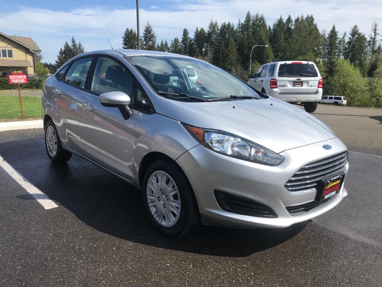 2018 Silver /Black Ford Fiesta S Sedan (3FADP4AJ5JM) with an 1.6L L4 DOHC 16V engine, 5-Speed Automatic transmission, located at 1283 SE Sedgwick Road, Port Orchard, WA, 98366, (360) 876-9300, 47.505535, -122.635643 - **Dealer Statement**, The Trade Store offers the nicest previously owned inventory you'll find along with a broad selection of cars, vans, trucks and more. We offer many banks, credit unions and special financing options to fit your needs regardless of your credit, as well as, sourcing of specific v - Photo #7