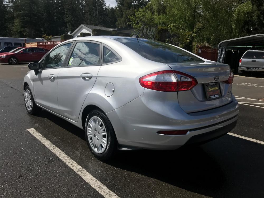 2018 Silver /Black Ford Fiesta S Sedan (3FADP4AJ5JM) with an 1.6L L4 DOHC 16V engine, 5-Speed Automatic transmission, located at 1283 SE Sedgwick Road, Port Orchard, WA, 98366, (360) 876-9300, 47.505535, -122.635643 - **Dealer Statement**, The Trade Store offers the nicest previously owned inventory you'll find along with a broad selection of cars, vans, trucks and more. We offer many banks, credit unions and special financing options to fit your needs regardless of your credit, as well as, sourcing of specific v - Photo #3