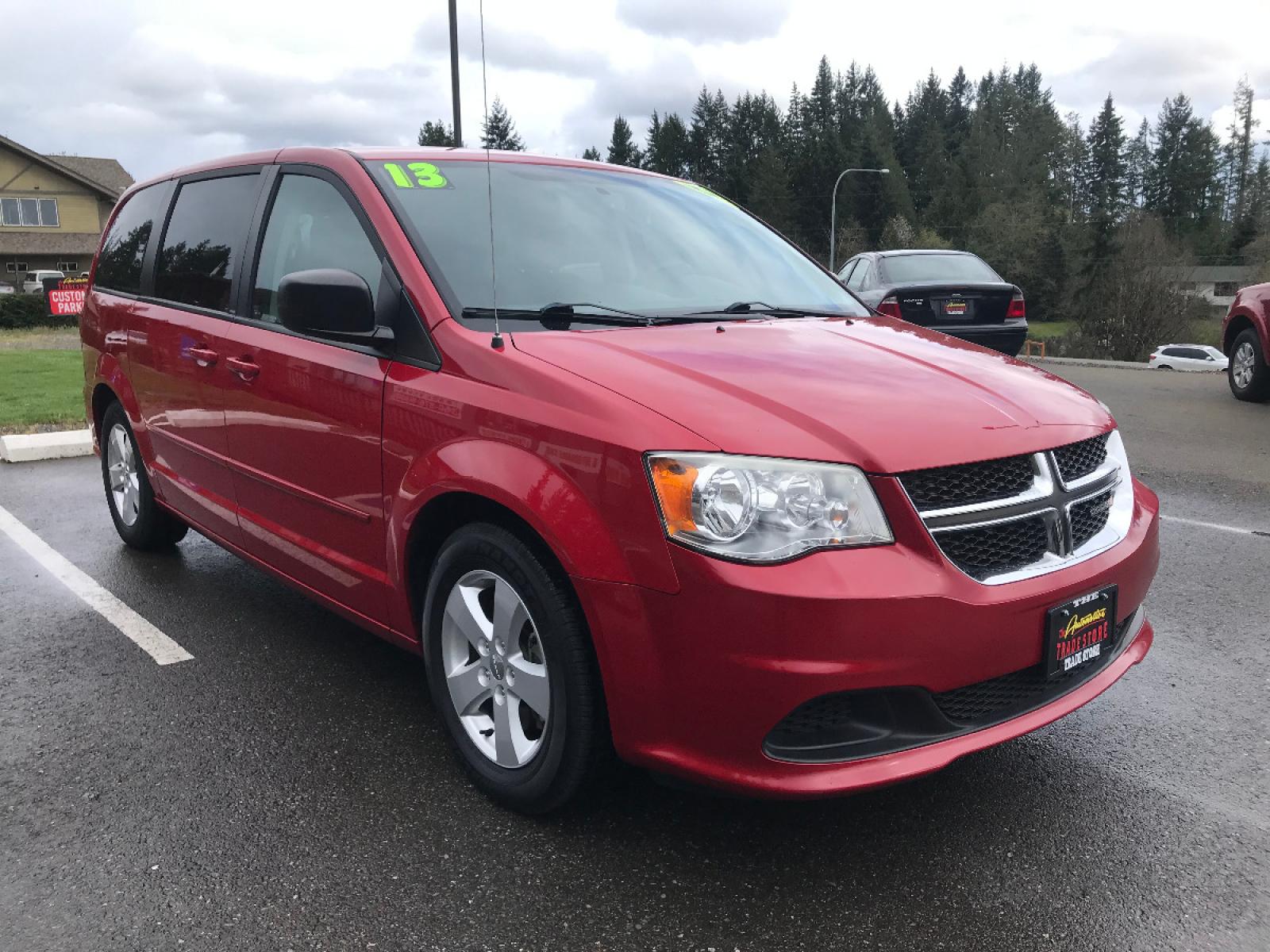 2013 Red /Black Dodge Grand Caravan SE (2C4RDGBG2DR) with an 3.6L V6 DOHC 24V engine, 6-Speed Automatic transmission, located at 1283 SE Sedgwick Road, Port Orchard, WA, 98366, (360) 876-9300, 47.505535, -122.635643 - Well maintained Affordable Car Rentals unit. Call for details and your appointment as this vehicle could be out on rental at any time. We can help arrange financing and warranty purchases too. Visit our website for more photos at thetradestorevehicles.com **Dealer Statement: The Trade Store offer - Photo #7