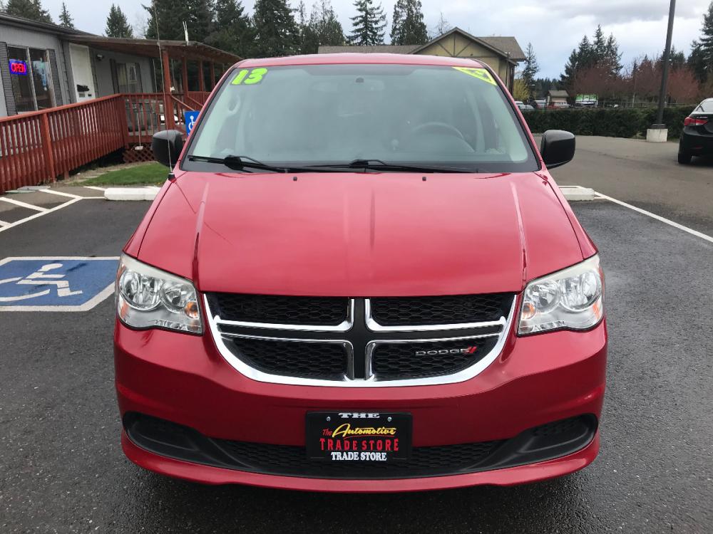 2013 Red /Black Dodge Grand Caravan SE (2C4RDGBG2DR) with an 3.6L V6 DOHC 24V engine, 6-Speed Automatic transmission, located at 1283 SE Sedgwick Road, Port Orchard, WA, 98366, (360) 876-9300, 47.505535, -122.635643 - **Dealer Statement: The Trade Store offers the nicest previously owned inventory you'll find of cars, vans, trucks and more. We offer many banks, credit unions and special financing options to fit your needs regardless of your credit, as well as sourcing of specific vehicles for qualified customers - Photo #7