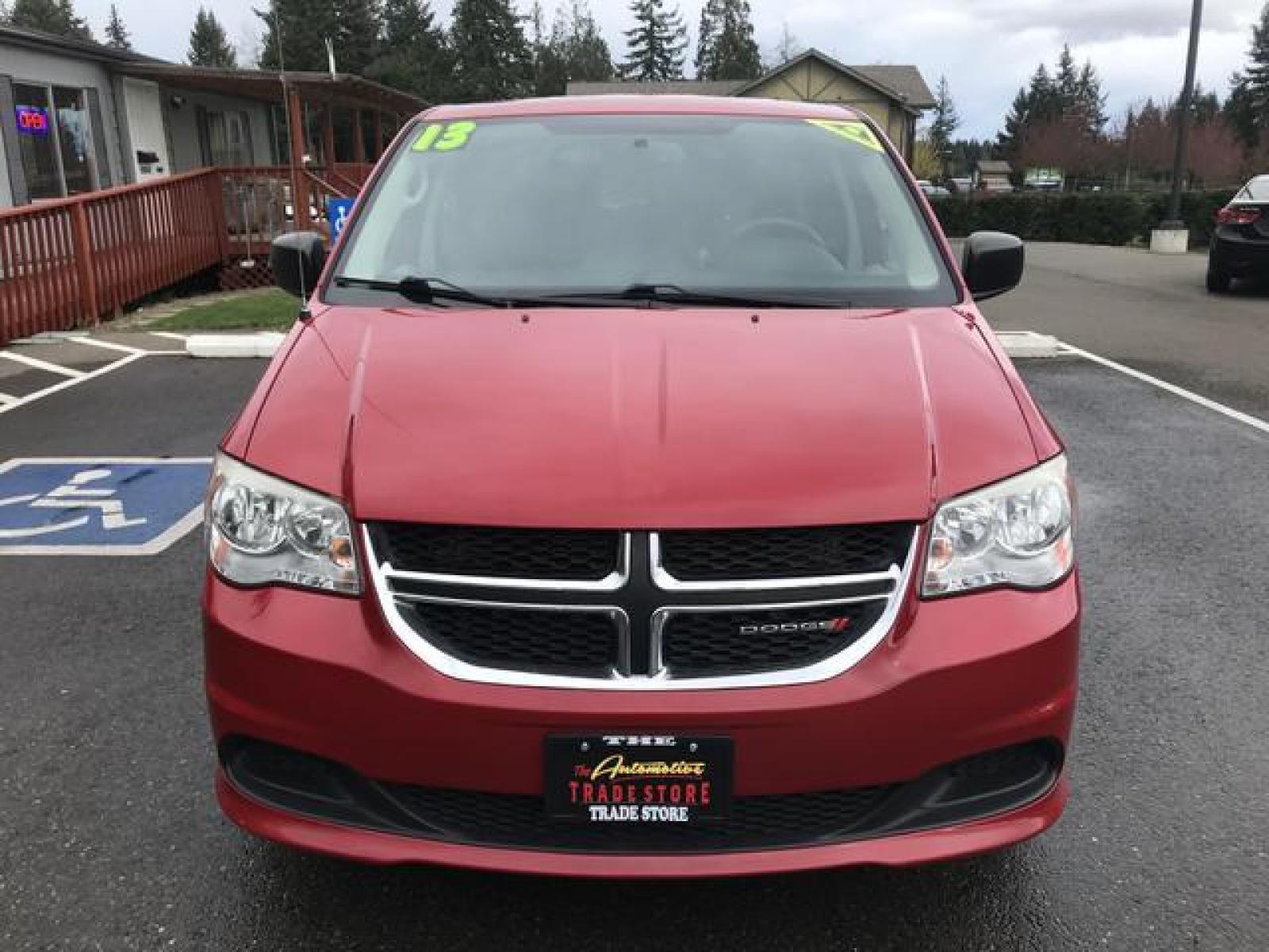 2013 Red /Black Dodge Grand Caravan Passenger SE Minivan 4D (2C4RDGBG2DR) with an 3.6L V6 DOHC 24V engine, Automatic, 6-Spd transmission, located at 1283 SE Sedgwick Road, Port Orchard, WA, 98366, (360) 876-9300, 47.505535, -122.635643 - **Dealer Statement: The Trade Store offers the nicest previously owned inventory you'll find of cars, vans, trucks and more. We offer many banks, credit unions and special financing options to fit your needs regardless of your credit, as well as sourcing of specific vehicles for qualified custom - Photo #8