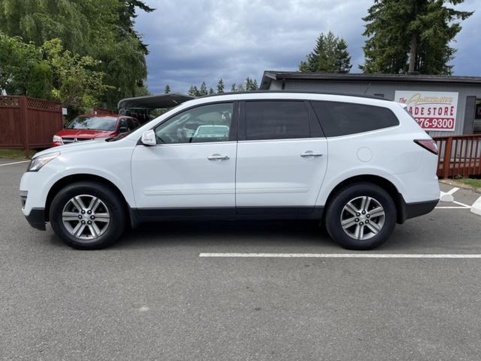 2016 White /Black Chevrolet Traverse LT Sport Utility 4D (1GNKVGKD9GJ) with an 3.6L V6 DOHC 24V engine, Automatic, 6-Spd transmission, located at 1283 SE Sedgwick Road, Port Orchard, WA, 98366, (360) 876-9300, 47.505535, -122.635643 - **Dealer Statement: The Trade Store offers the nicest previously owned inventory you'll find of cars, vans, trucks and more. We offer many banks, credit unions and special financing options to fit your needs regardless of your credit, as well as sourcing of specific vehicles for qualified custom - Photo #2