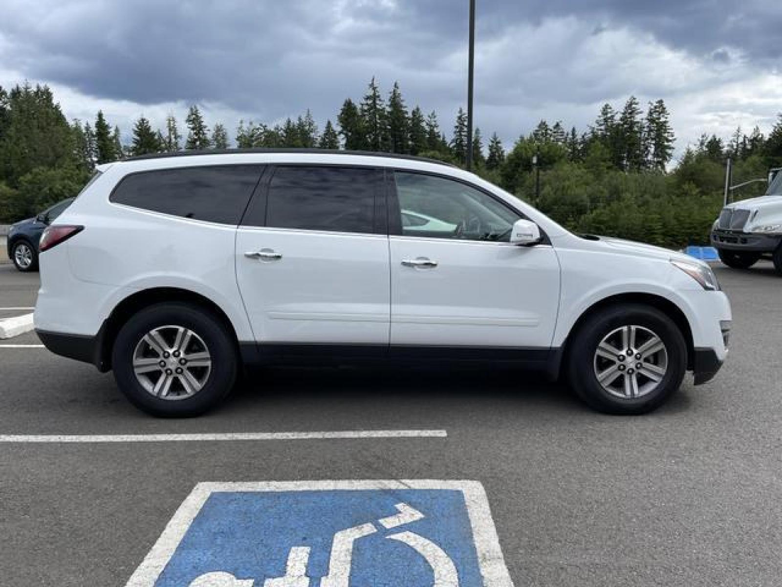 2016 White /Black Chevrolet Traverse LT Sport Utility 4D (1GNKVGKD9GJ) with an 3.6L V6 DOHC 24V engine, Automatic, 6-Spd transmission, located at 1283 SE Sedgwick Road, Port Orchard, WA, 98366, (360) 876-9300, 47.505535, -122.635643 - **Dealer Statement: The Trade Store offers the nicest previously owned inventory you'll find of cars, vans, trucks and more. We offer many banks, credit unions and special financing options to fit your needs regardless of your credit, as well as sourcing of specific vehicles for qualified custom - Photo #6