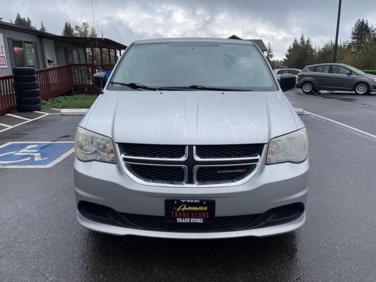 2012 Silver /Black Dodge Grand Caravan Passenger SE Minivan 4D (2C4RDGBG8CR) with an 3.6L V6 DOHC 24V engine, Automatic, 6-Spd transmission, located at 1283 SE Sedgwick Road, Port Orchard, WA, 98366, (360) 876-9300, 47.505535, -122.635643 - **Dealer Statement: The Trade Store offers the nicest previously owned inventory you'll find of cars, vans, trucks and more. We offer many banks, credit unions and special financing options to fit your needs regardless of your credit, as well as sourcing of specific vehicles for qualified custom - Photo #2